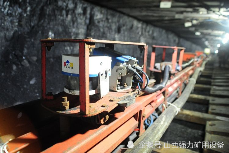 智能装备技术：山西井下无人巡检设备，让煤矿安全巡检更高效便捷