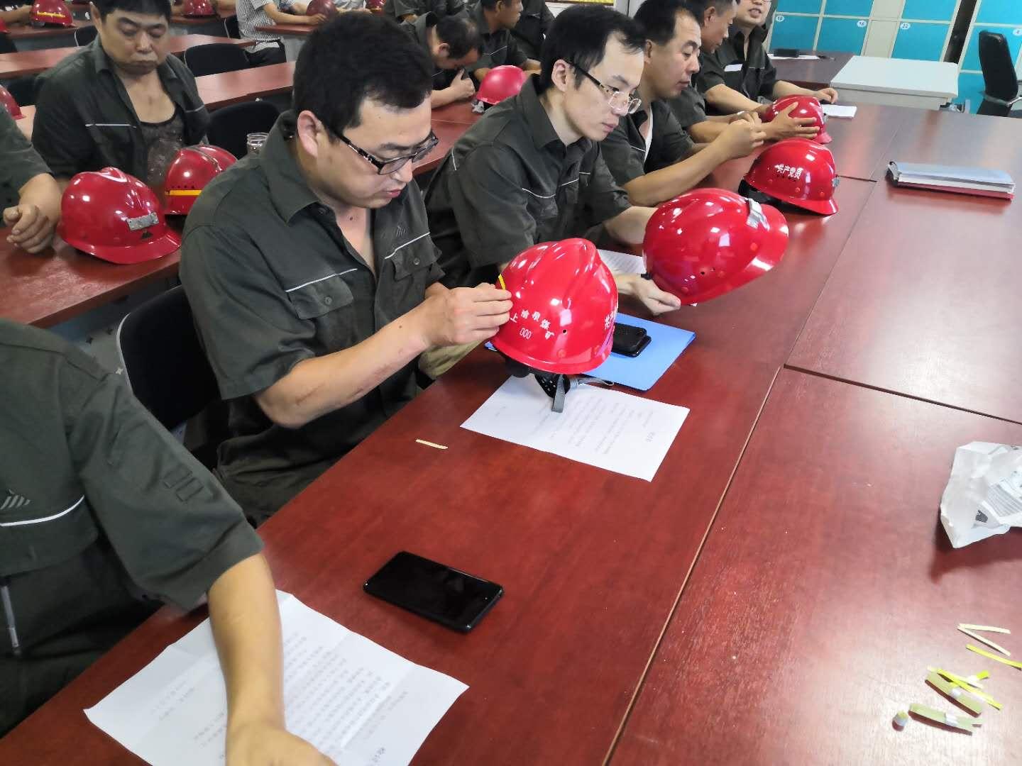 山西三维地质建模：数字技术如何让地下世界可视化，解决煤矿安全与资源开发难题