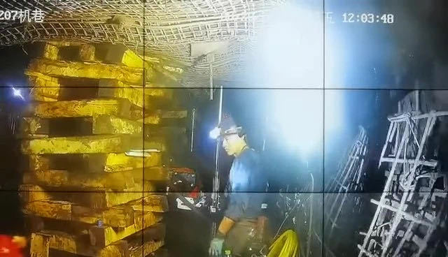 矿山知识库:井下智能救生舱 - 矿工生命安全的终极守护者,让井下工作更安心 矿山知识库:井下智能救生舱 - 矿工生命安全的终极守护者,让井下工作更安心