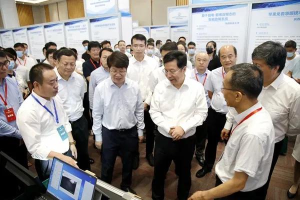 地质数字技术：地质数据可视化如何让地下世界一目了然，提升勘探效率与安全性